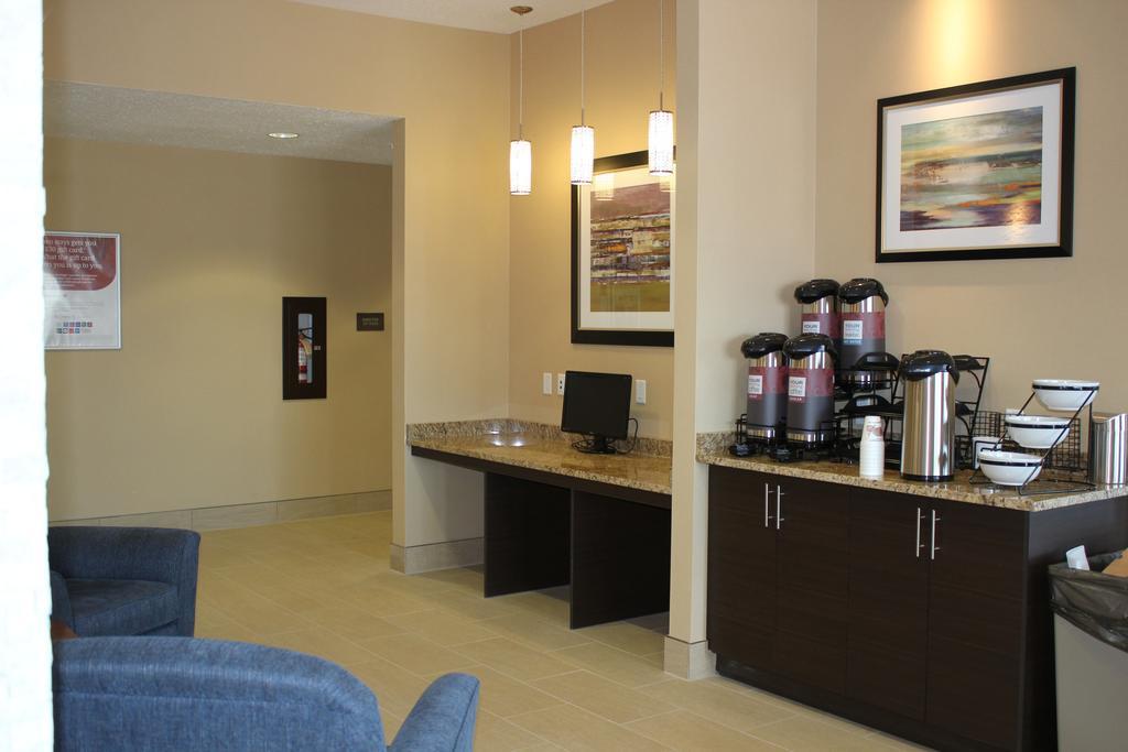 Comfort Inn & Suites Edmonton International Airport Nisku Esterno foto