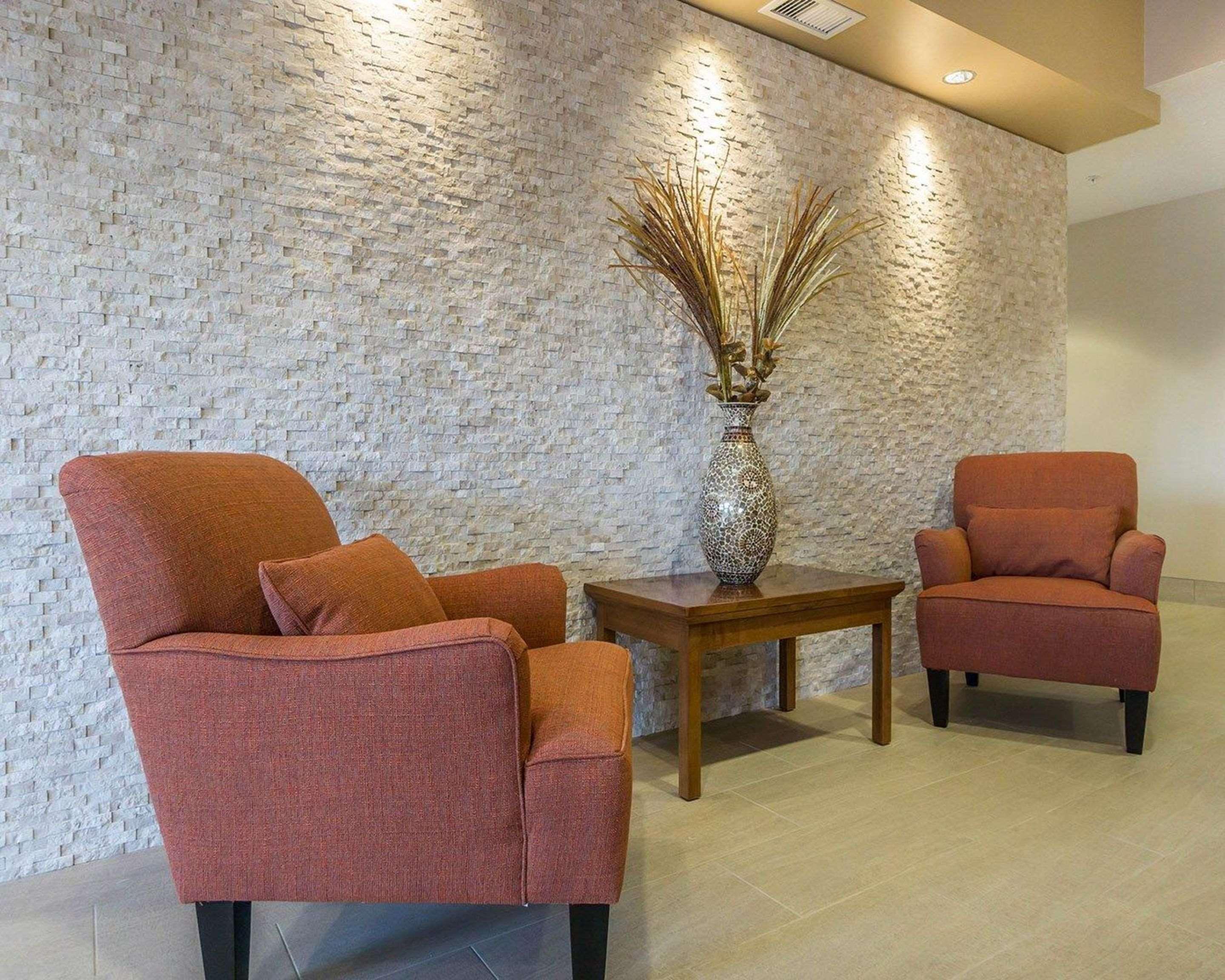 Comfort Inn & Suites Edmonton International Airport Nisku Esterno foto