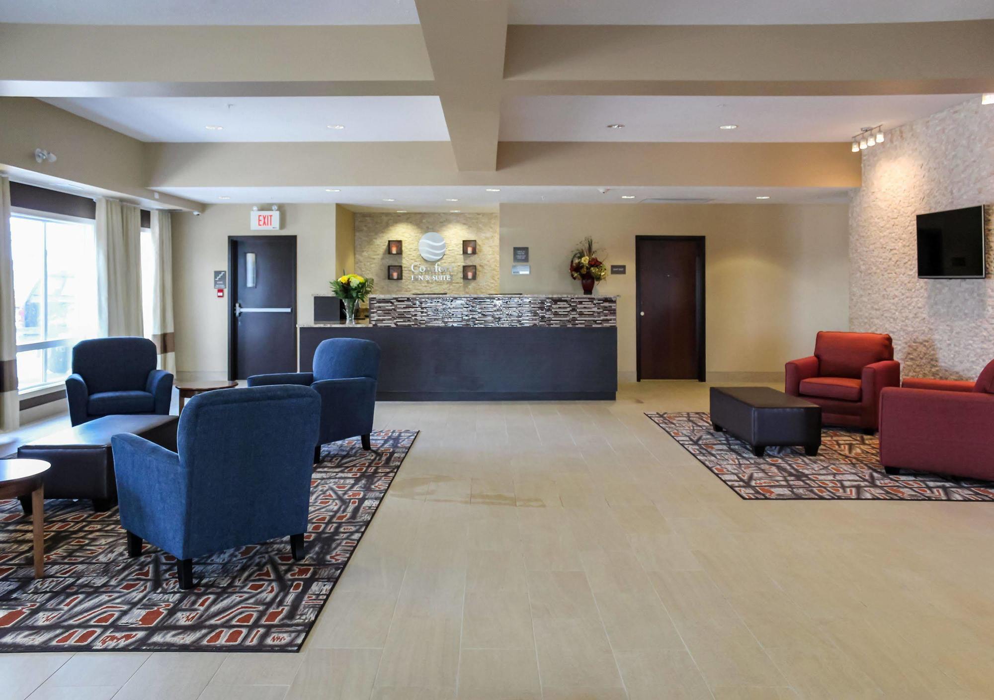 Comfort Inn & Suites Edmonton International Airport Nisku Esterno foto